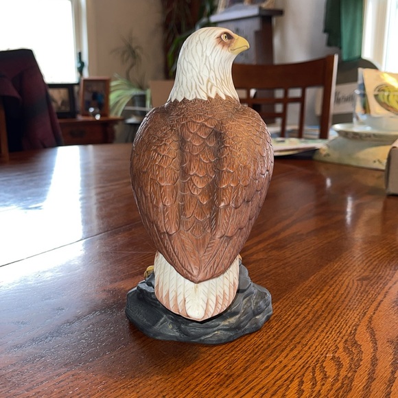 Eagle statue - Picture 3 of 4